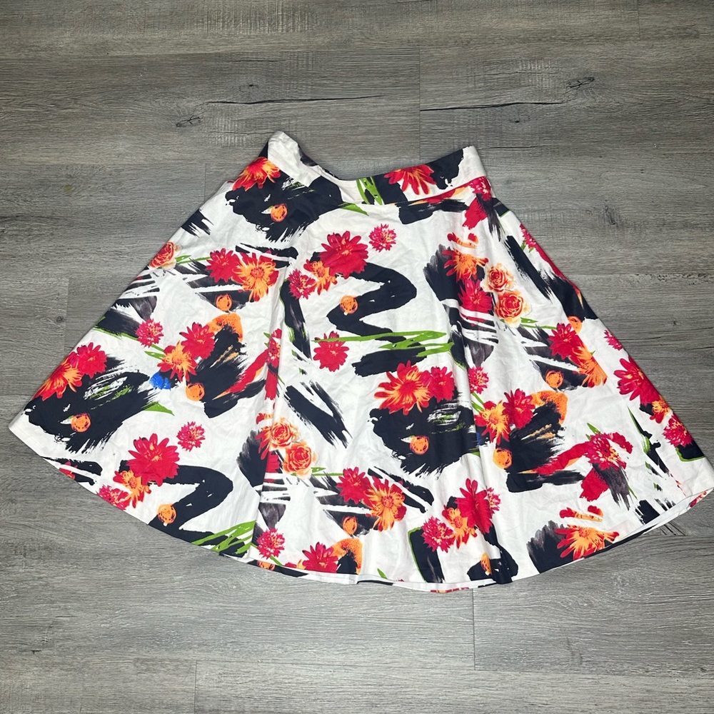 Amanda&Chelsea Flarred Floral Skirt